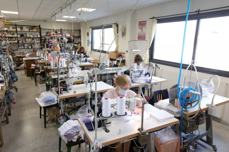 l'atelier de confection médailles et uniformes france uniformes service